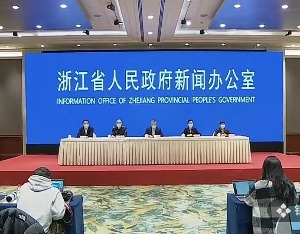 浙江感染人群近8成是中青年，首波疫情高峰预计在明年1月中旬
