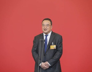 厅（局）长通道丨褚子育：疫情过后，百姓最需“一场说走就走的旅行”