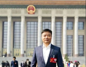 全国人大代表何小鹏：建议开展限定场景夜间低速无人驾驶
