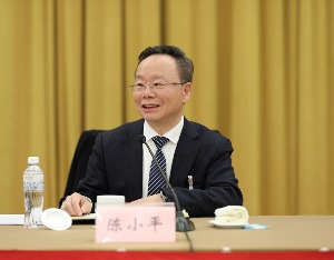 全国政协常委陈小平：解决失能人群照护“痛点”，长护险需进一步发力