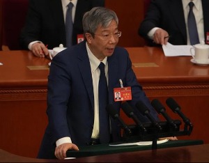 易纲：建议设立房地产预售资金保险机制