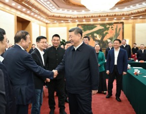 习近平总书记出席民营企业座谈会并发表重要讲话侧记