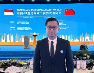 九号公司创始人兼董事长高禄峰随团出访印度尼西亚，参加工商界活动