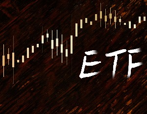央行将研究制定新阶段金融科技发展规划，金融科技ETF半日涨2.94%