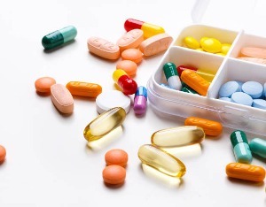 特朗普威胁对药品征高额关税 行业人士：“美国制造”未必实惠