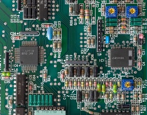 PCB板块狂飙背后：进口替代+高端迭代，亨通股份高端铜箔抢占AI风口