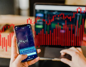 A股三大指数震荡整理 成交额2.59万亿元 工业富联尾盘涨停